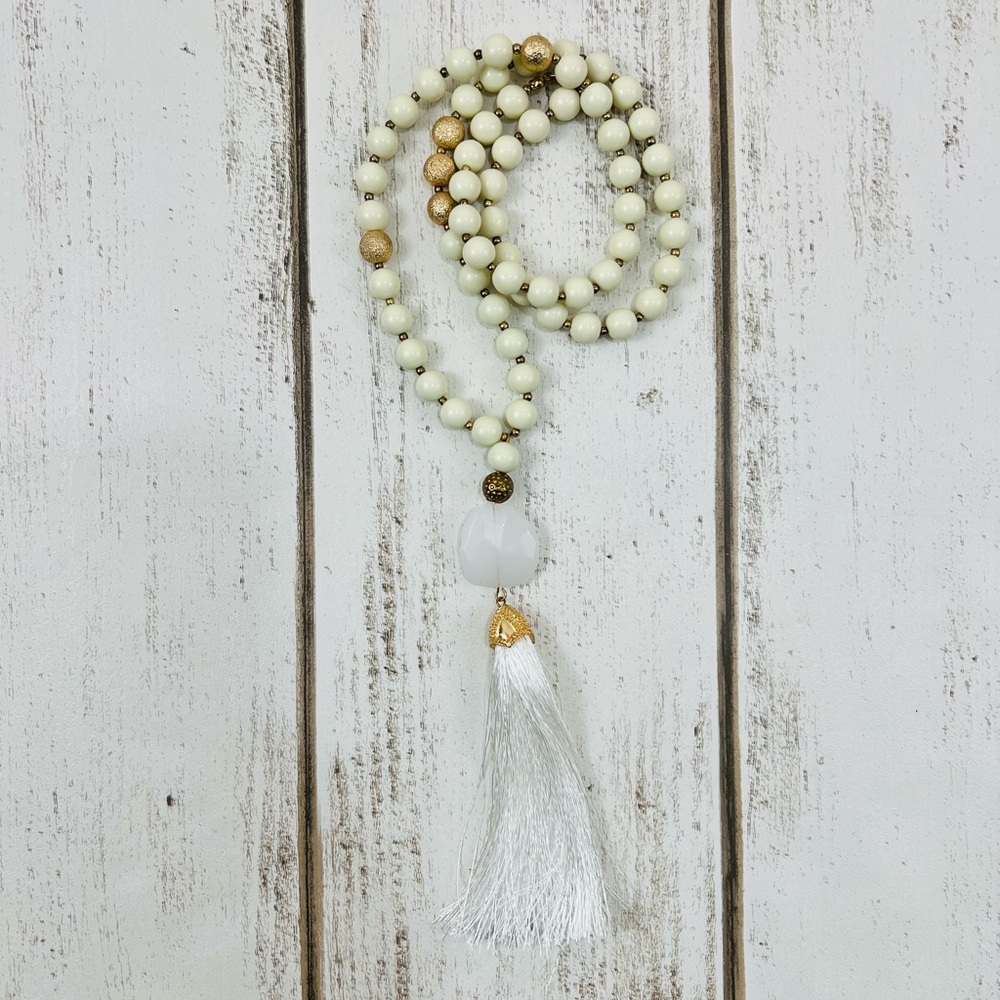 Women’s Jewelry Tasel Long Bead Necklace - Picture 2 of 6